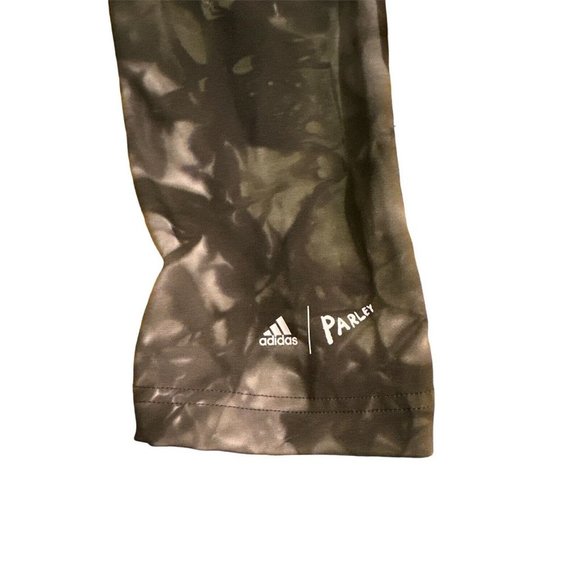 Adidas Parley Running Tights Women's  Sz 6 Inseam 19 Excellent - Picture 3 of 4